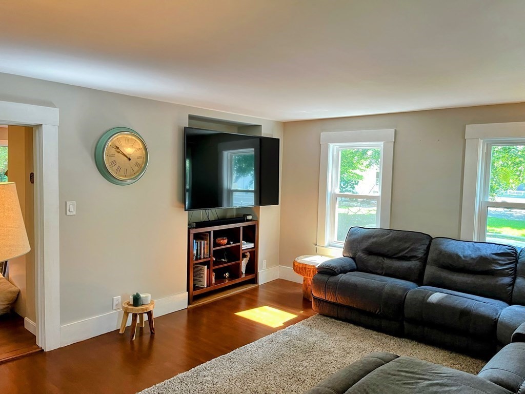 13 Forest Street Reading, MA 01867 - Photo 13 of 20 Gallery Image 13