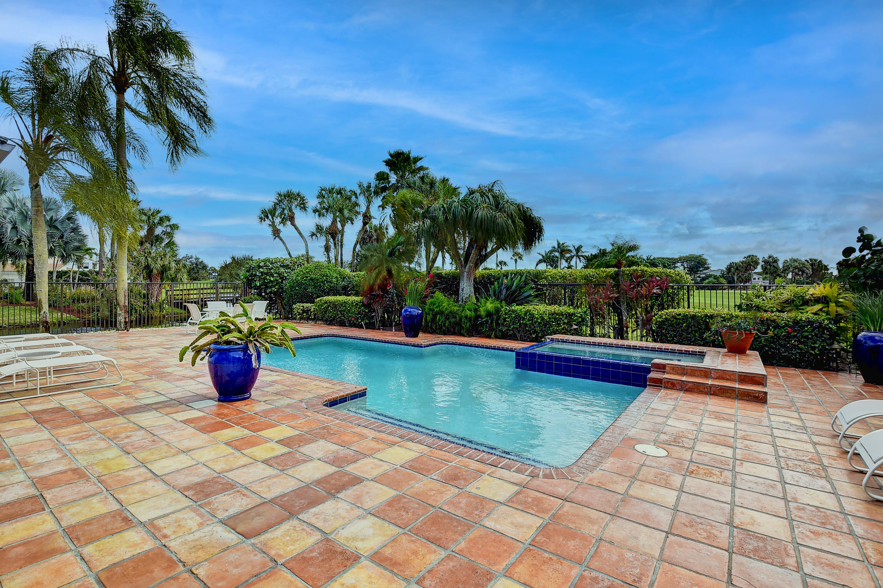 7472 Rexford Road Boca Raton, FL 33434 - Photo 8 of 82 2 (19)