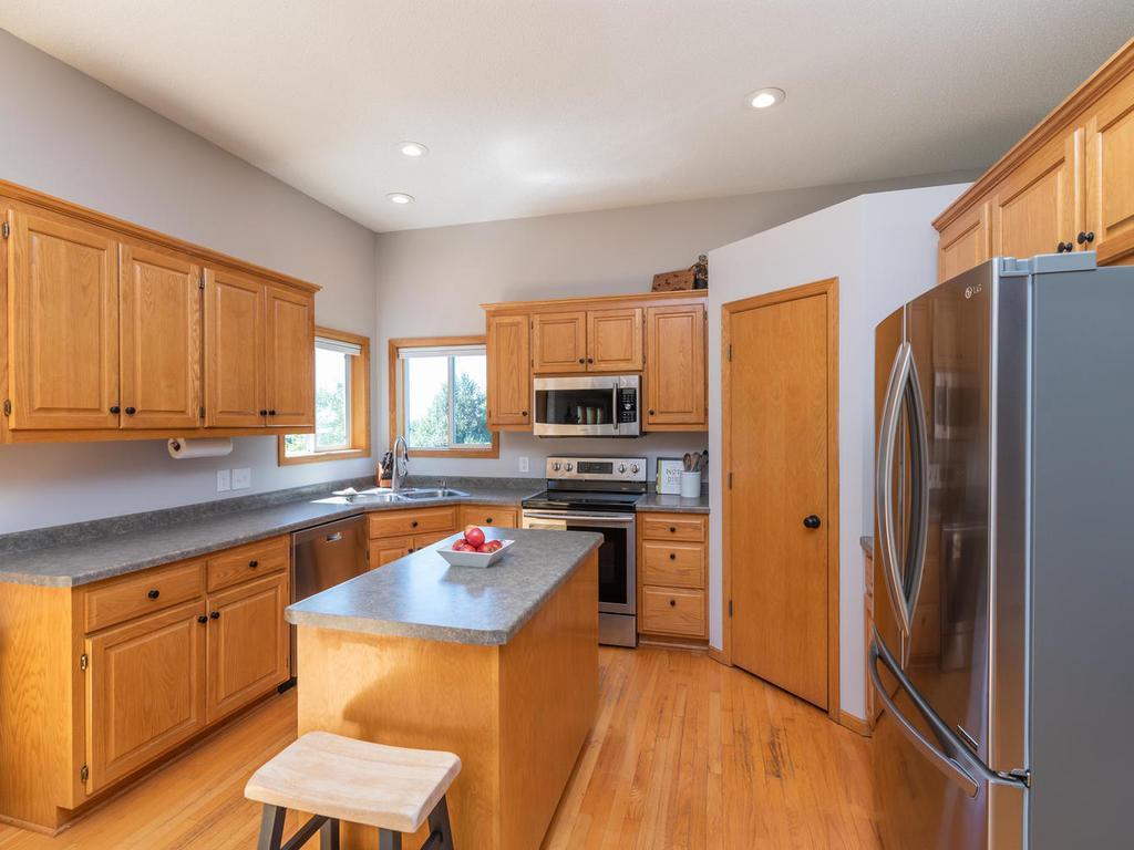 1941 Clearwater Road Waconia, MN 55387 - Photo 11 of 37 Gallery Image 11