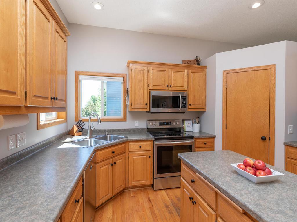 1941 Clearwater Road Waconia, MN 55387 - Photo 12 of 37 Gallery Image 12