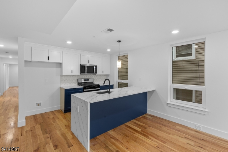 37 South 7th Street, Unit 3 Newark, NJ 07107 - Photo 11 of 40