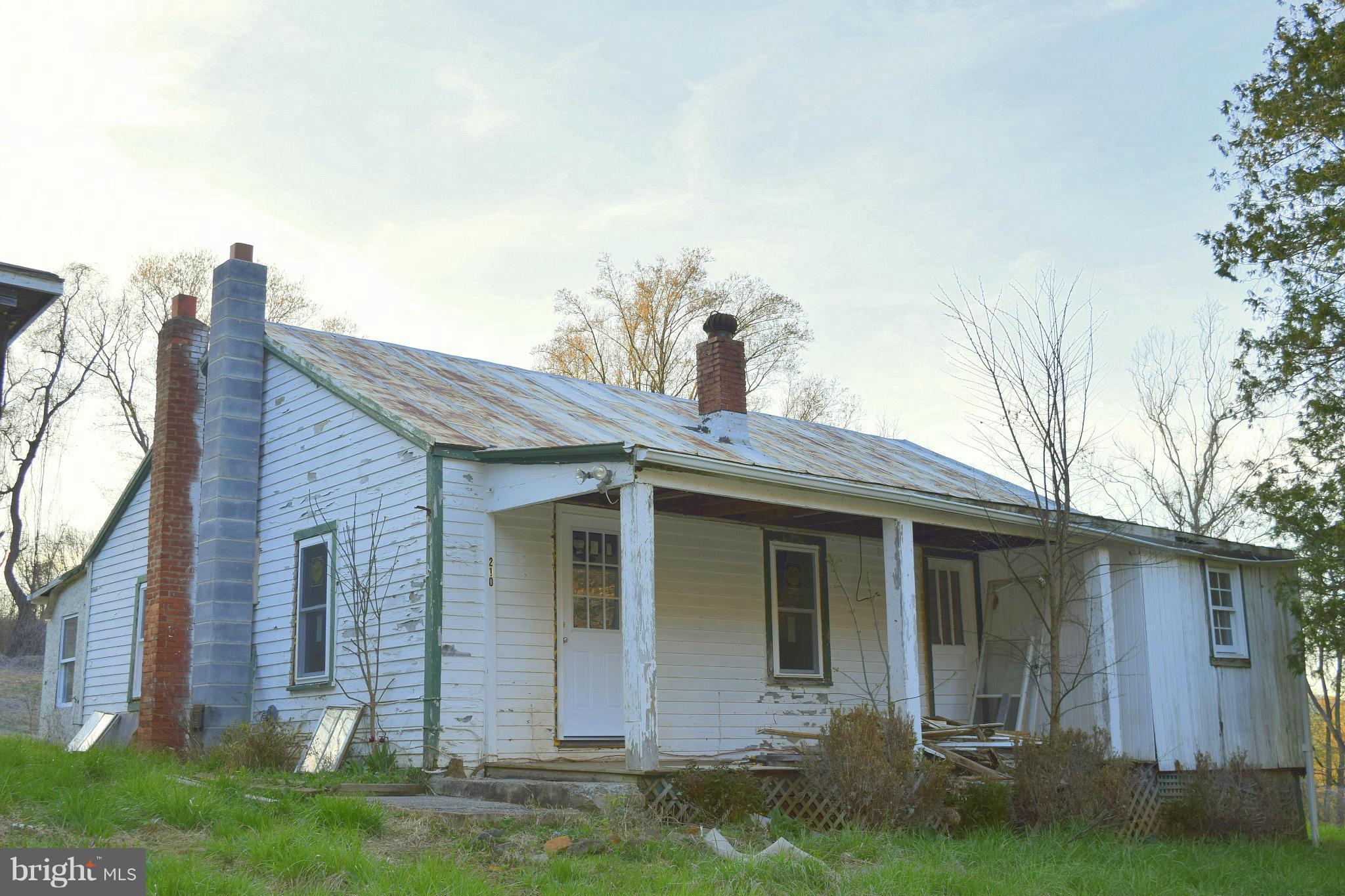 210 Pomeroy Road Front Royal, VA 22630 - Photo 2 of 30 Exterior (General)
