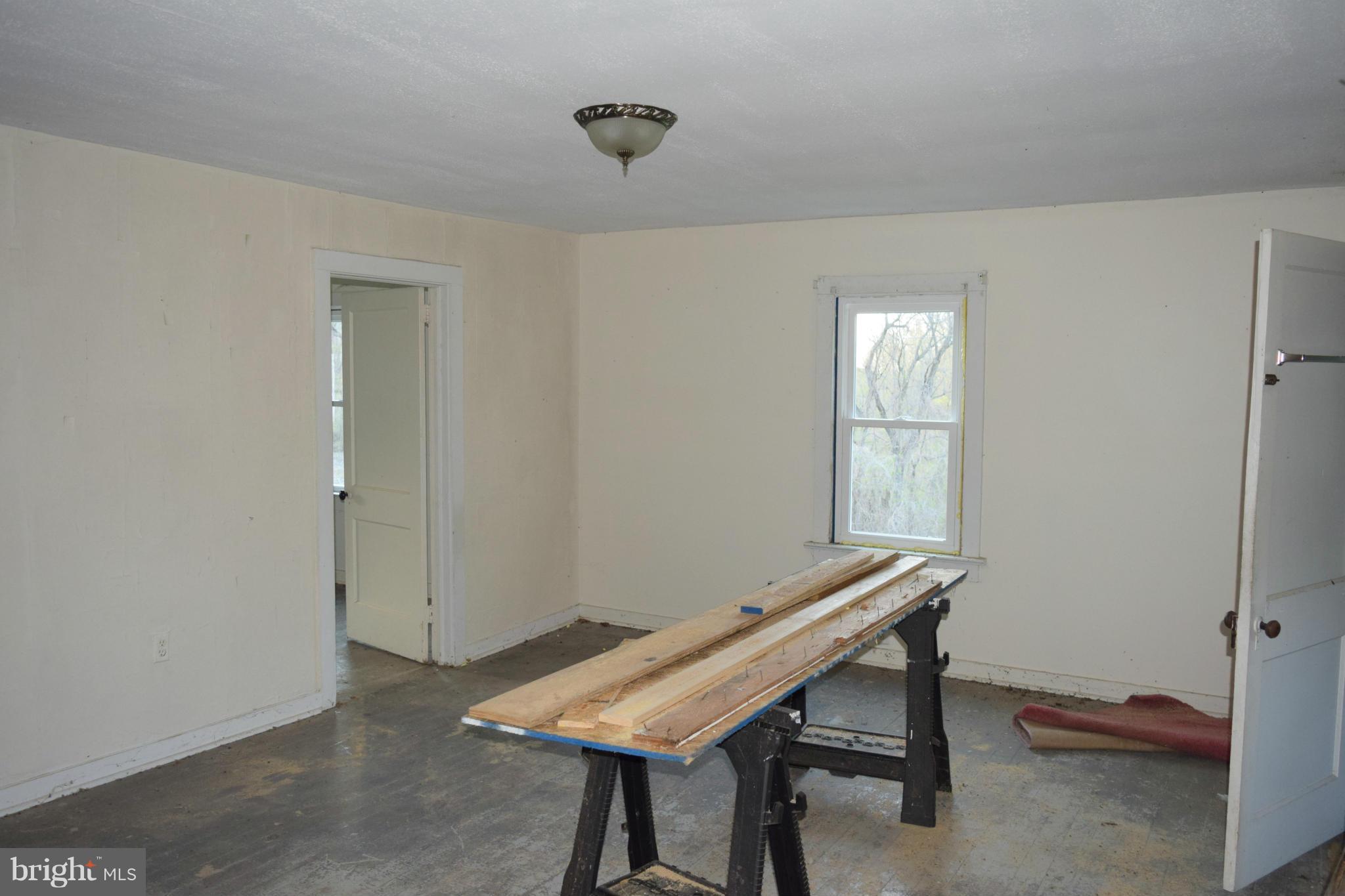 210 Pomeroy Road Front Royal, VA 22630 - Photo 20 of 30 Interior (General)