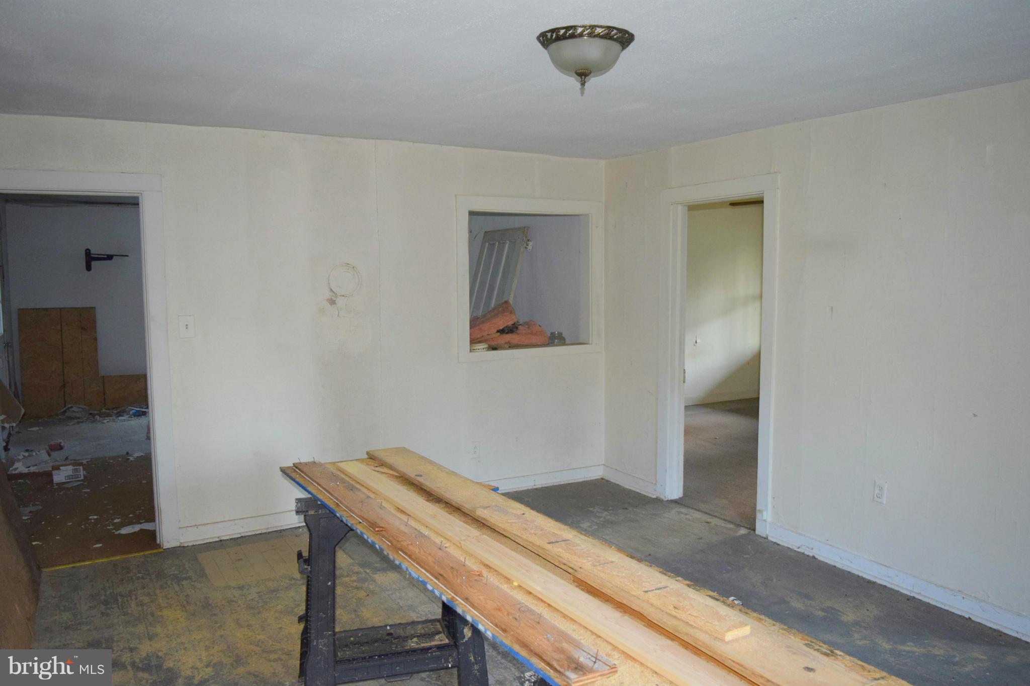210 Pomeroy Road Front Royal, VA 22630 - Photo 25 of 30 Interior (General)