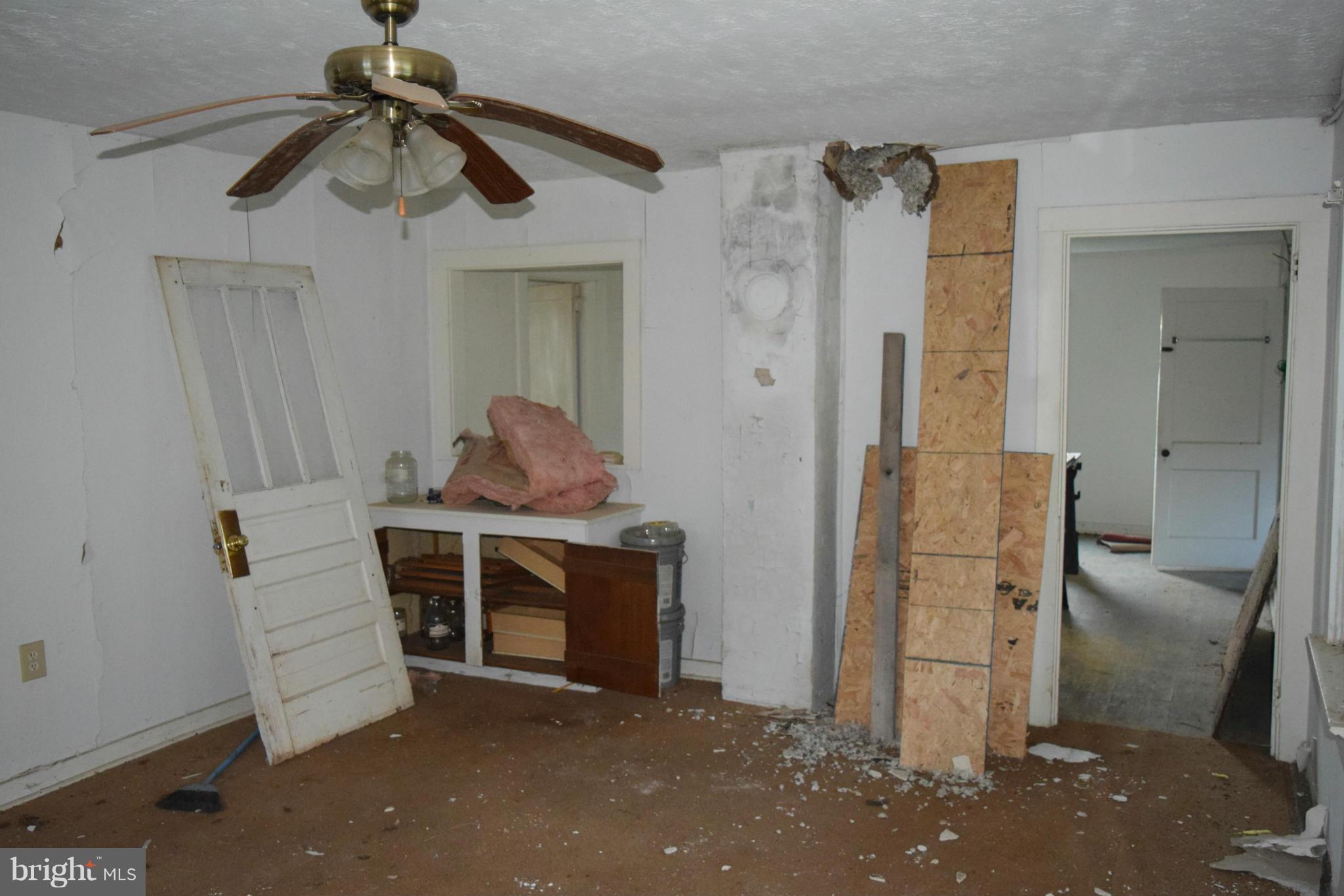 210 Pomeroy Road Front Royal, VA 22630 - Photo 27 of 30 Interior (General)