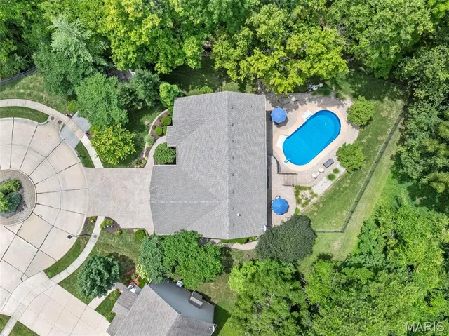 $617,500 | 95 Charbonier Bluffs Drive, Florissant, MO 63031
