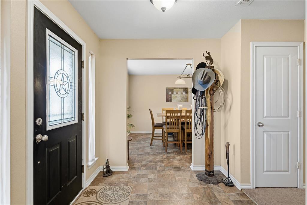 9111 County Road 313 Terrell, TX 75161 - Photo 13 of 40 a view of a hallway with elevator