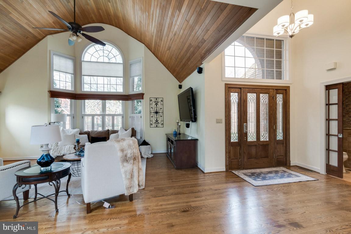 120 South River Landing Road Edgewater, MD 21037 - Photo 10 of 56 Wood Clad Barrel Vaulted Ceilings w/ Lots of Light