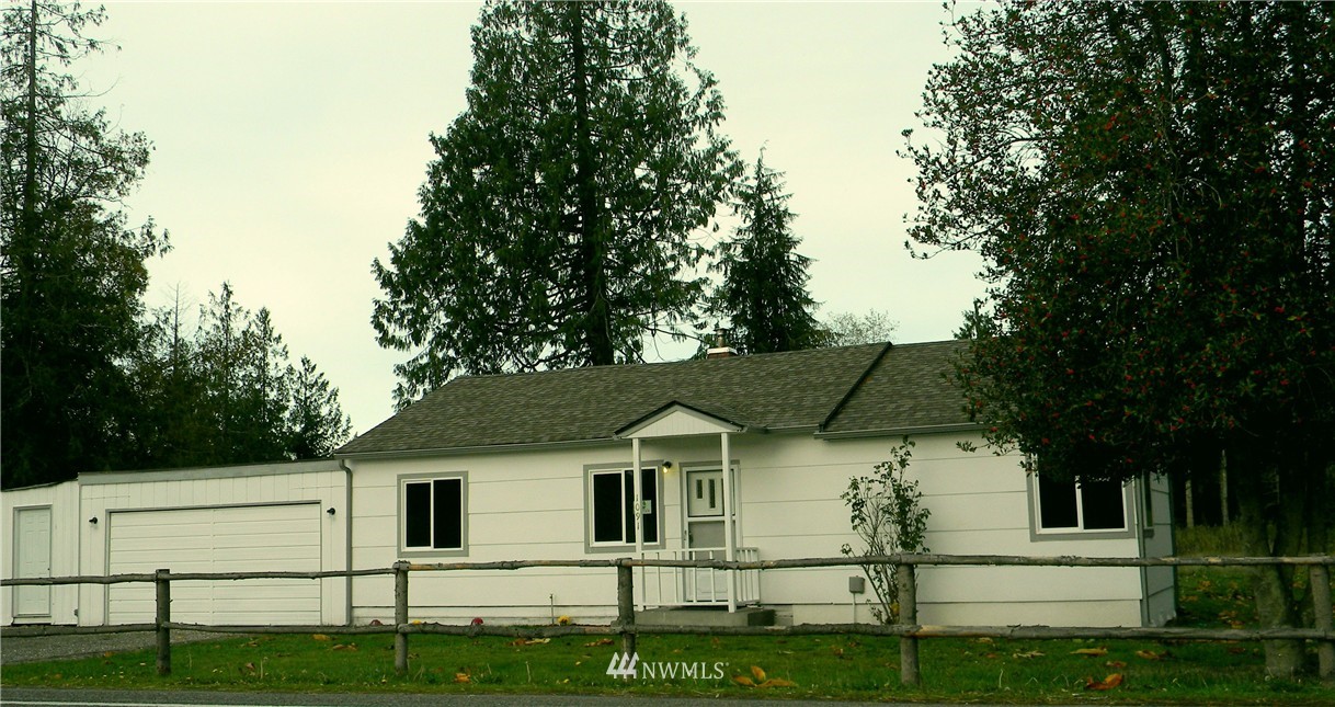 1091 4 Corners Road Port Hadlock, WA 98339 - Photo 1 of 12 Gallery Image 1