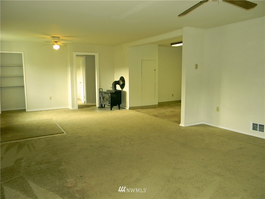 1091 4 Corners Road Port Hadlock, WA 98339 - Photo 7 of 12 Gallery Image 7