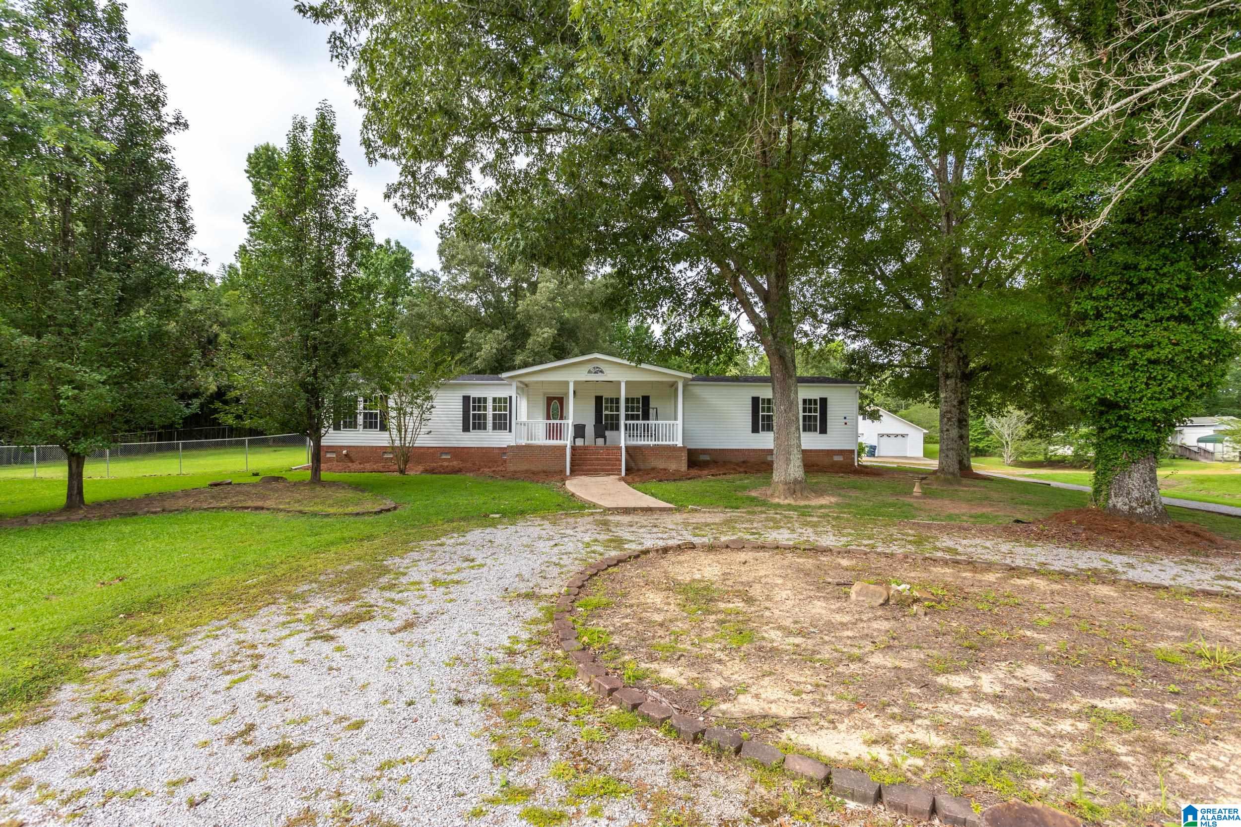 1370 Spring Road Ohatchee, AL 36271 - Photo 3 of 45