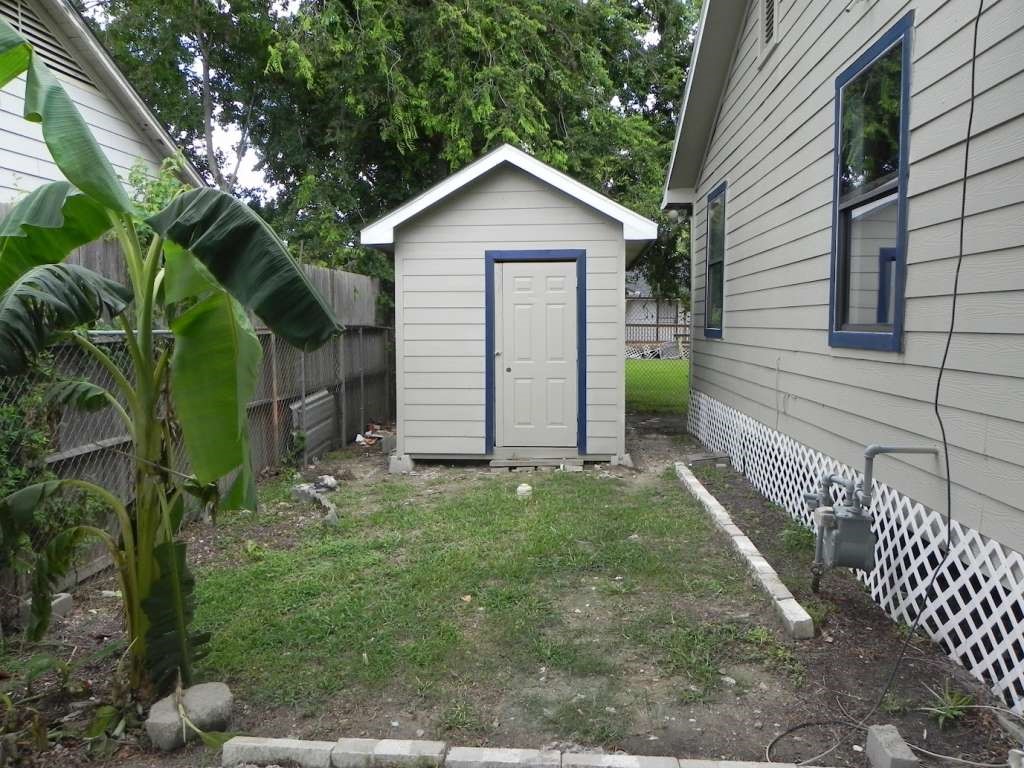 3418 Memel Street Houston, TX 77026 - Photo 17 of 19