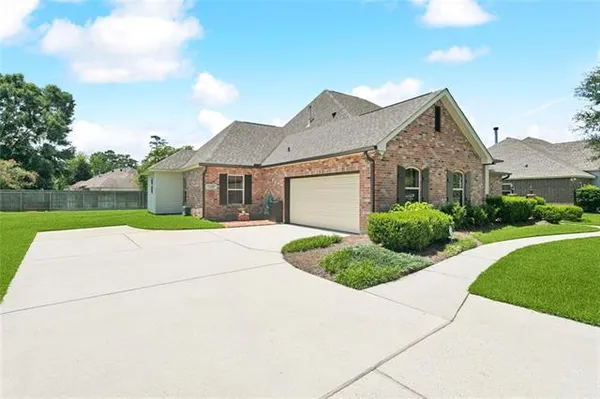 $439,500 | 424 Dockside Drive, Slidell, LA 70461
