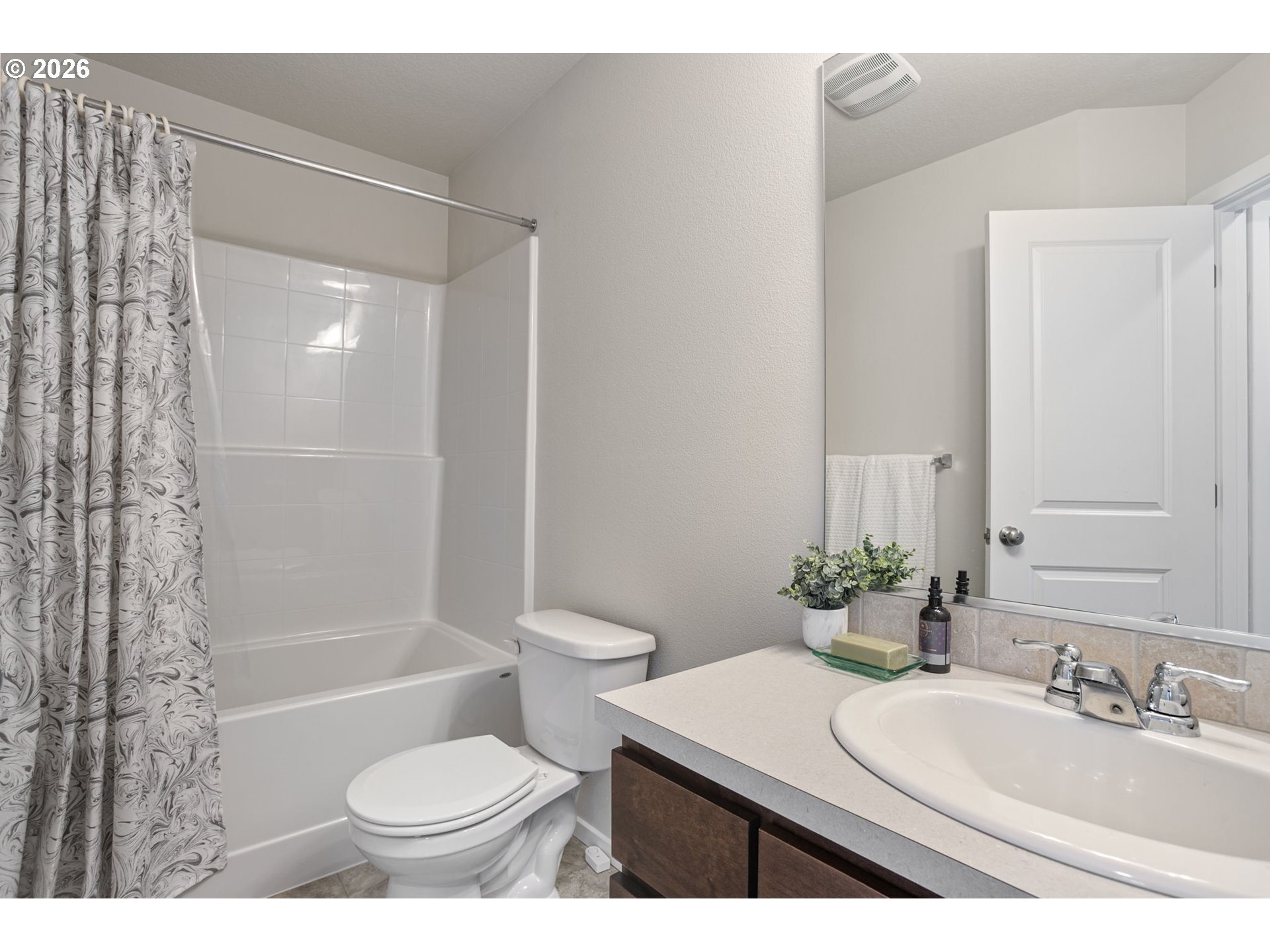 17379 Northwest Shackelford Road Portland, OR 97229 - Photo 34 of 44 Bathroom