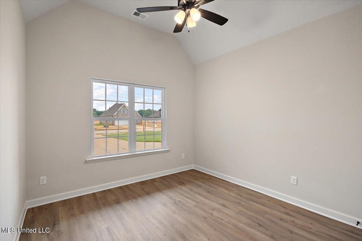 6394 Jameson Cove Walls, MS 38680 - Photo 22 of 32 Bedroom