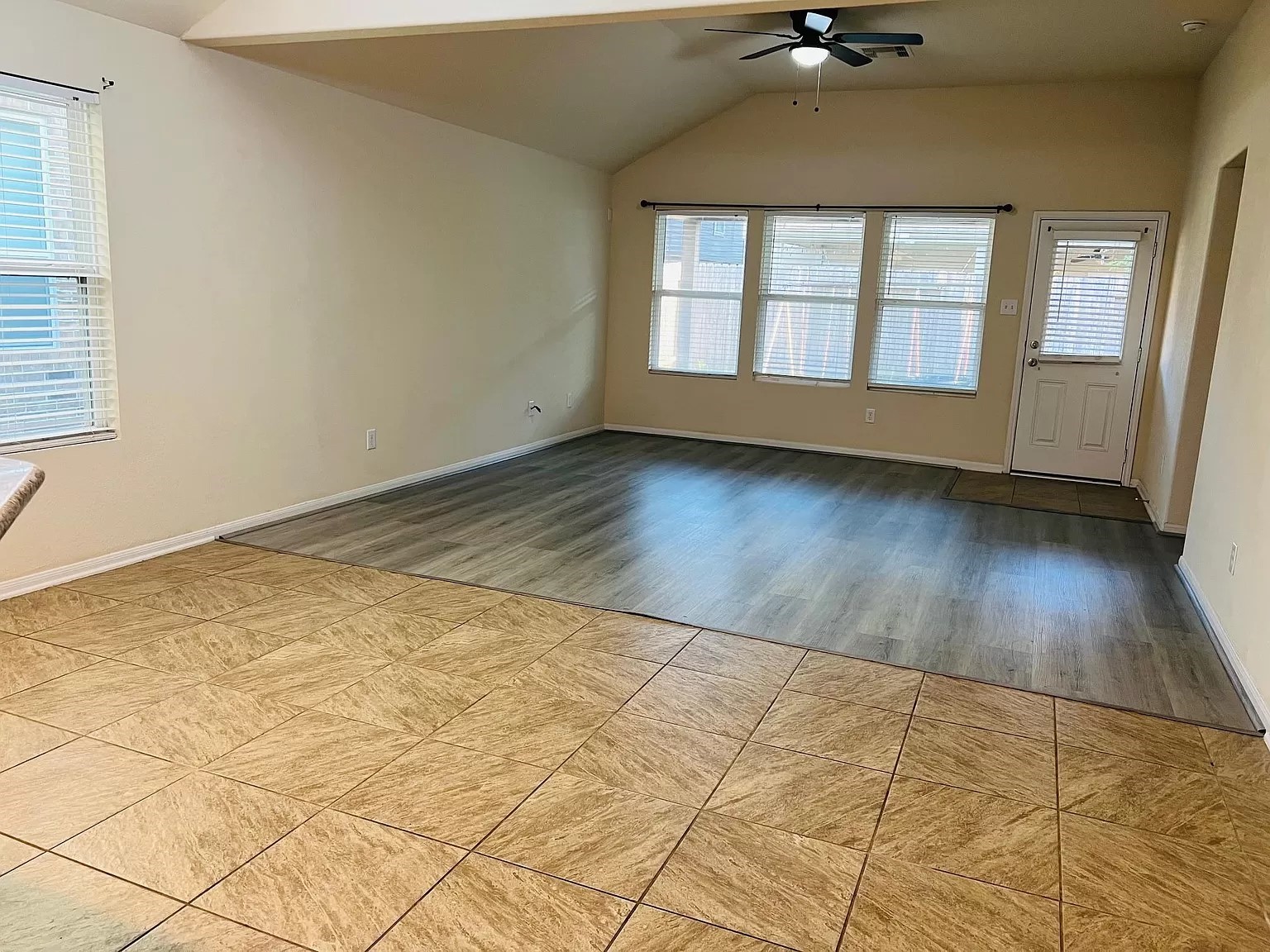 3247 Upland Spring Trace Katy, TX 77493 - Photo 2 of 13