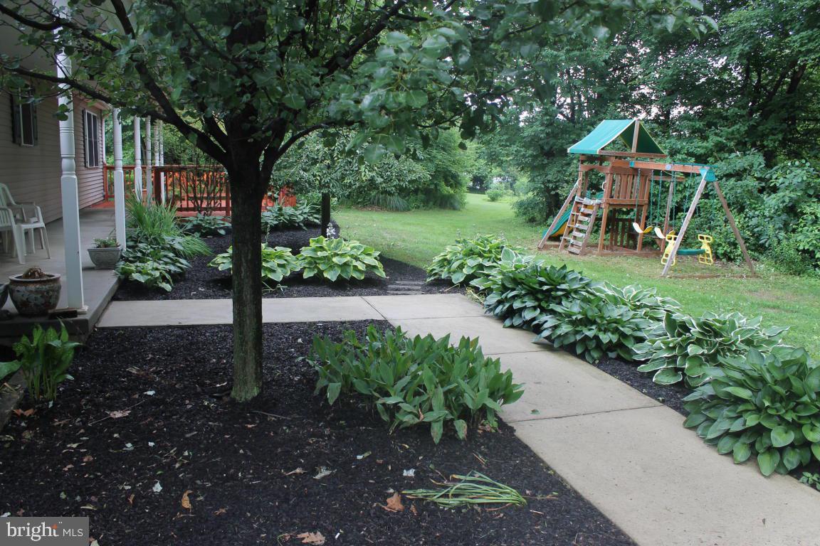 168 Cocalico Road Robesonia, PA 19551 - Photo 4 of 28