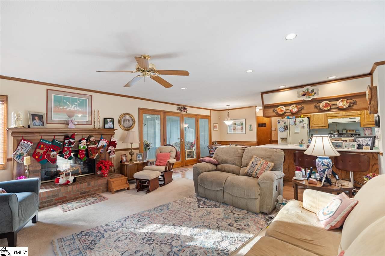 1202 Boiling Springs Road Greer, SC 29650 - Photo 12 of 34 Gallery Image 12