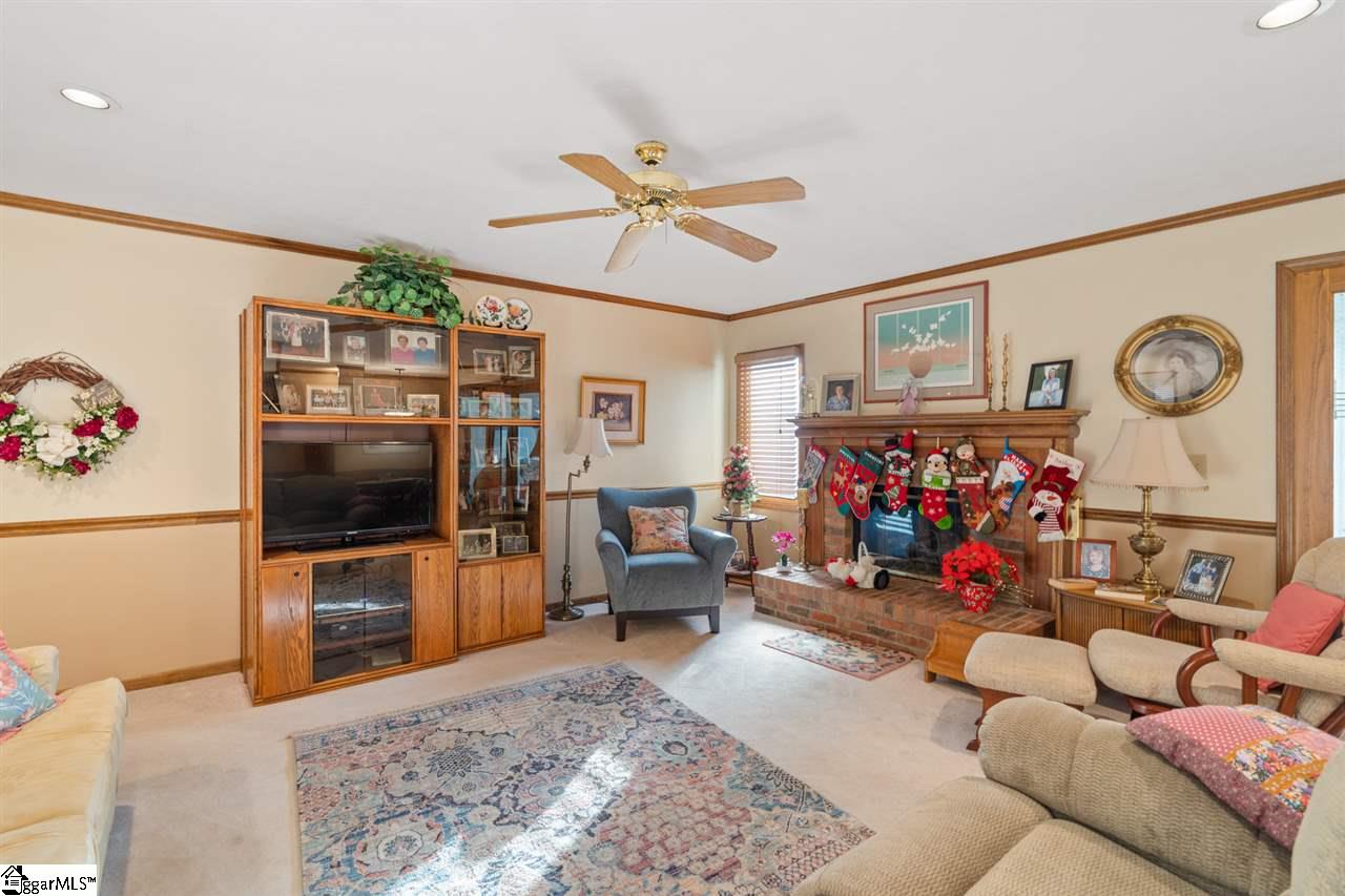 1202 Boiling Springs Road Greer, SC 29650 - Photo 13 of 34 Gallery Image 13