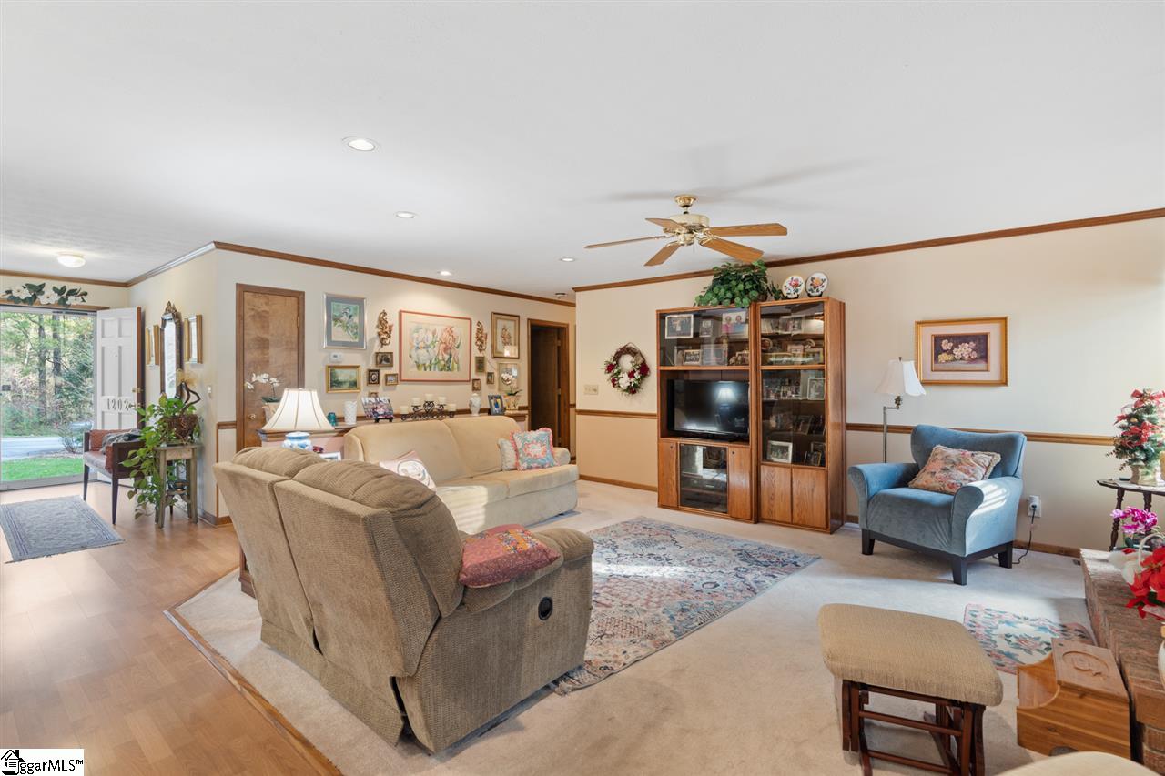 1202 Boiling Springs Road Greer, SC 29650 - Photo 14 of 34 Gallery Image 14