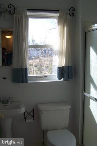 1770 Rudolph Lane Lusby, MD 20657 - Photo 15 of 16 Hall bath