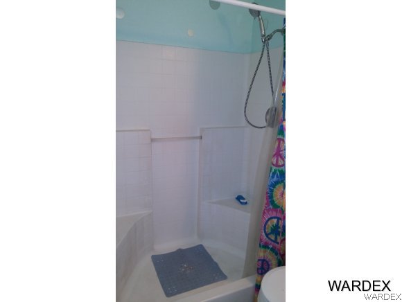 3665 North Willow Road Kingman, AZ 86409 - Photo 11 of 20 seated shower