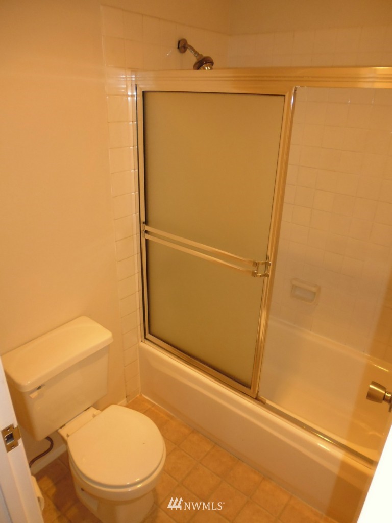424 214th Street Southwest, Unit 24A Bothell, WA 98021 - Photo 17 of 17