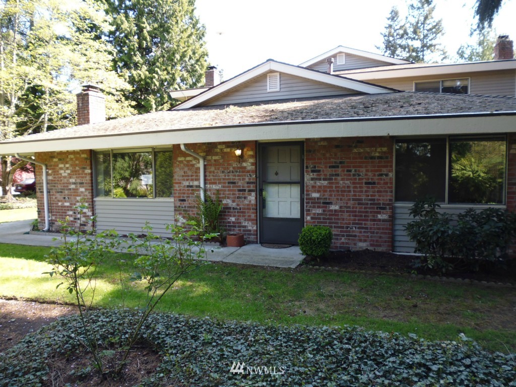 424 214th Street Southwest, Unit 24A Bothell, WA 98021 - Photo 3 of 17