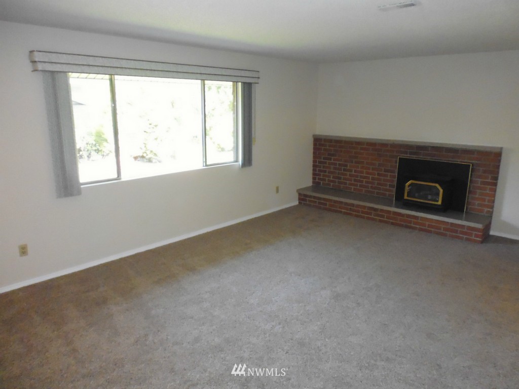 424 214th Street Southwest, Unit 24A Bothell, WA 98021 - Photo 7 of 17