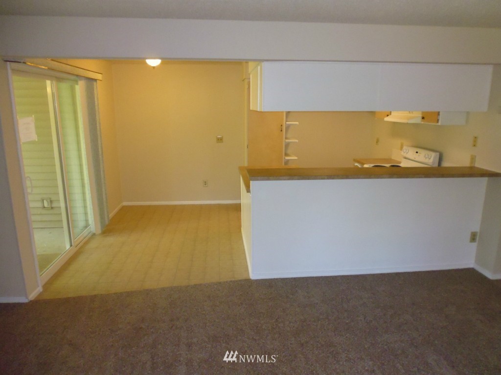 424 214th Street Southwest, Unit 24A Bothell, WA 98021 - Photo 8 of 17