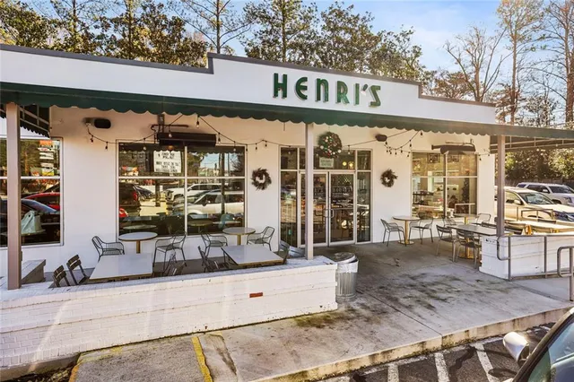 $590,000 | 3723 Inglewood Way, Brookhaven, GA 30319