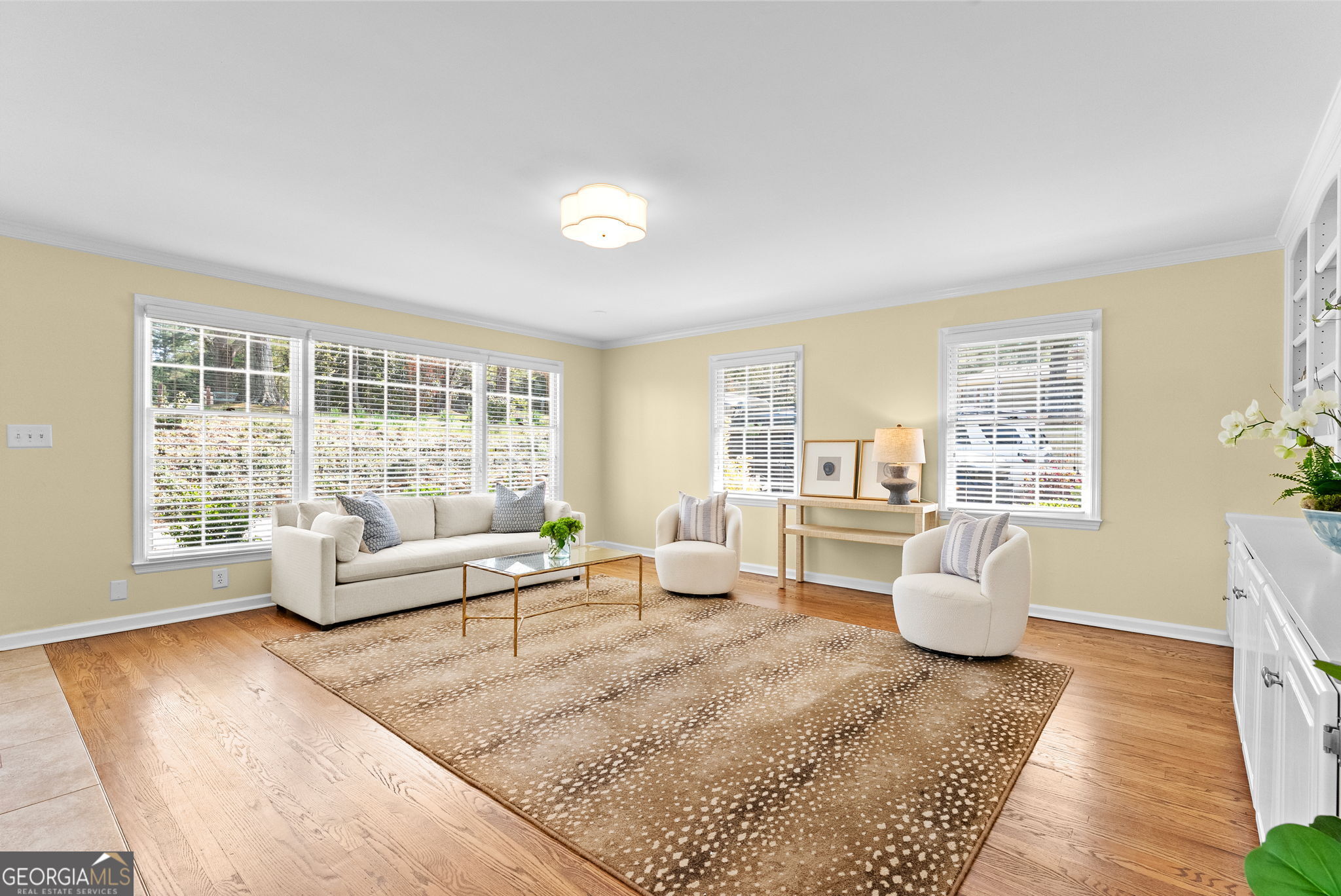 206 Fortson Drive Athens, GA 30606 - Photo 19 of 48 a living room with furniture and a large window