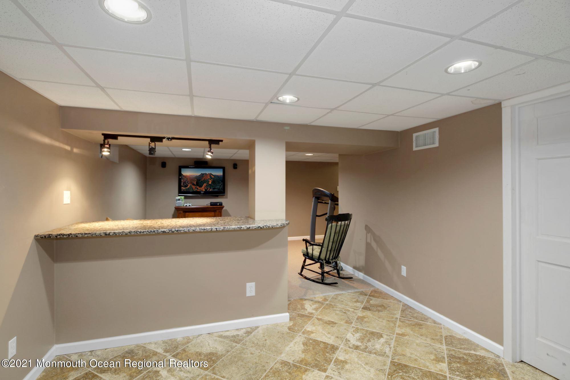 36 Lexington Road Howell, NJ 07731 - Photo 14 of 21 Great bonus area