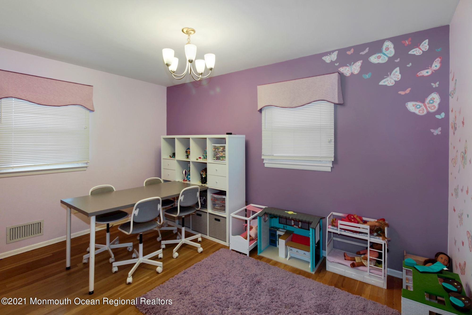 36 Lexington Road Howell, NJ 07731 - Photo 6 of 21 1st floor bedroom