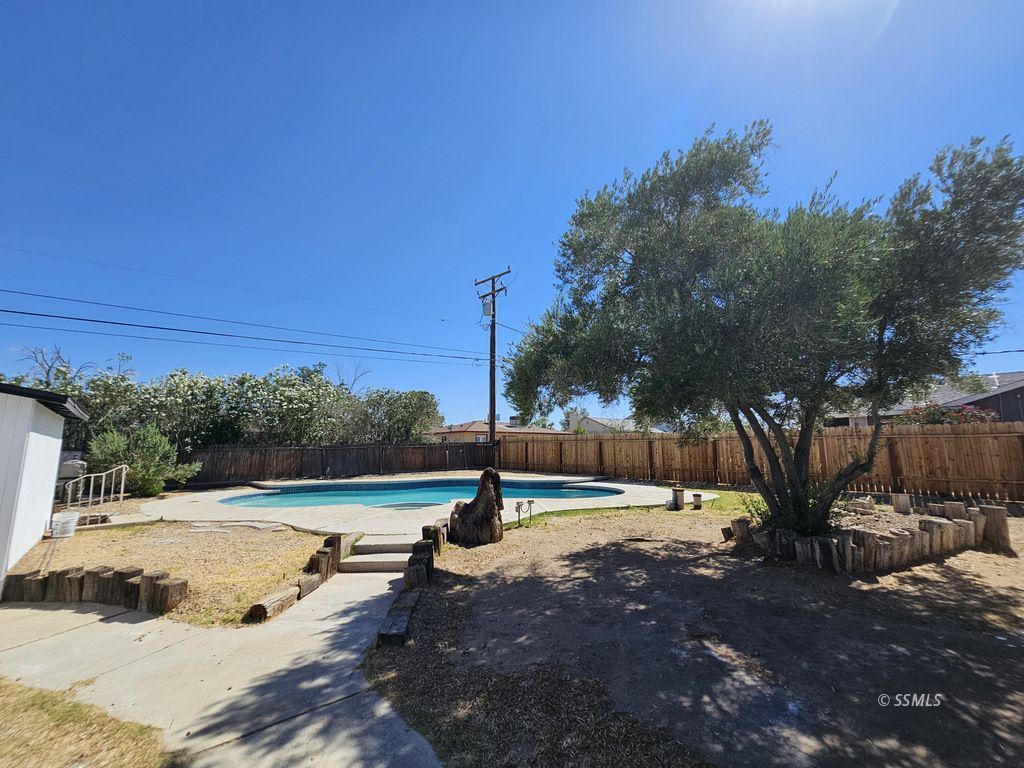 817 West Wasp Avenue Ridgecrest, CA 93555 - Photo 40 of 50