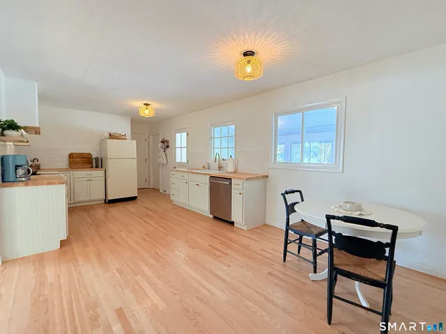 $399,900 | 71 Lowery Drive, Southington, CT 06489