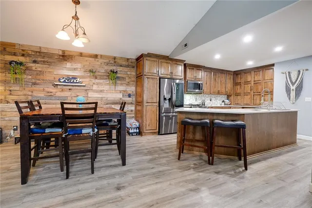 $475,000 | 38202 East Old Pink Hill Road, Oak Grove, MO 64075