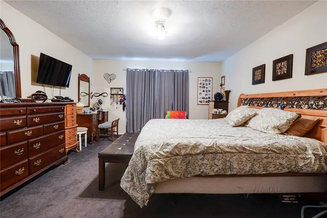 $475,000 | 38202 East Old Pink Hill Road, Oak Grove, MO 64075