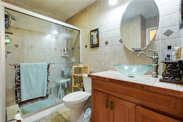 $475,000 | 38202 East Old Pink Hill Road, Oak Grove, MO 64075