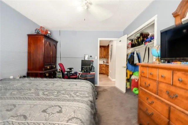 $475,000 | 38202 East Old Pink Hill Road, Oak Grove, MO 64075