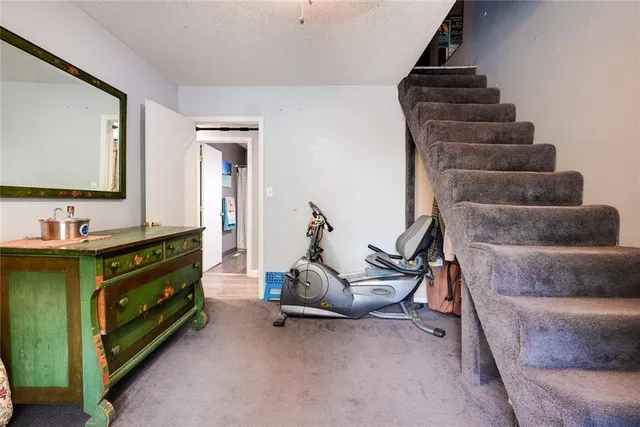 $475,000 | 38202 East Old Pink Hill Road, Oak Grove, MO 64075