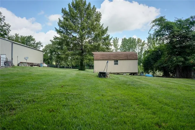 $475,000 | 38202 East Old Pink Hill Road, Oak Grove, MO 64075