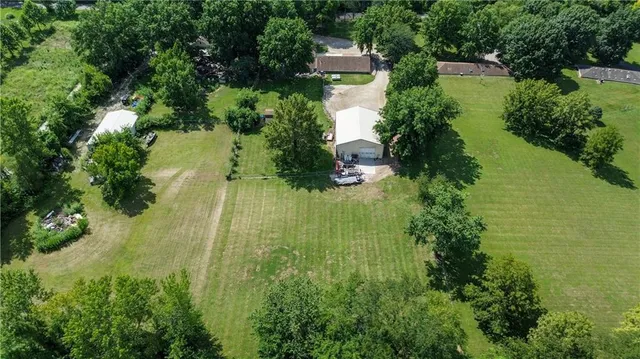 $475,000 | 38202 East Old Pink Hill Road, Oak Grove, MO 64075
