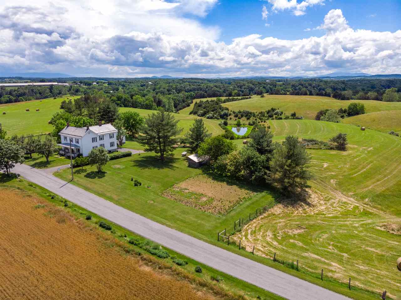 939 Knightly Mill Road Mount Sidney, VA 24467 - Photo 48 of 50 a view of a city with an ocean