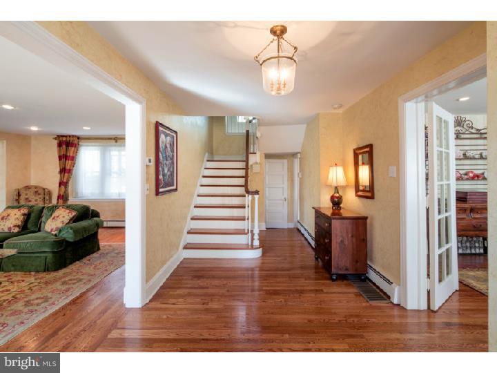 414 Penn Road Wynnewood, PA 19096 - Photo 3 of 22 Foyer