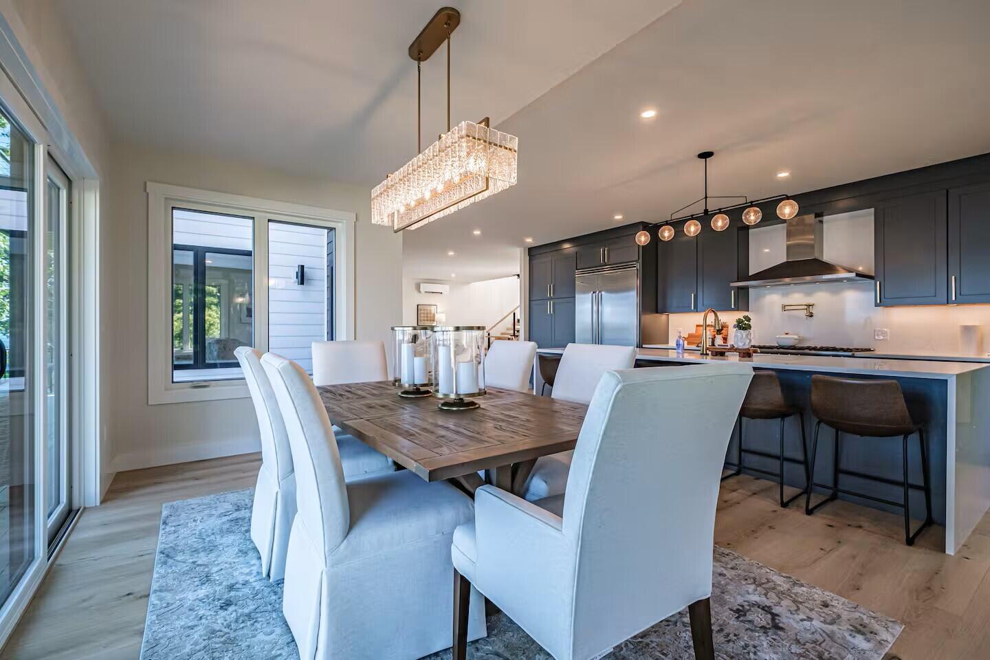 70 Maquoit Drive Freeport, ME 04032 - Photo 11 of 38 Dining Room