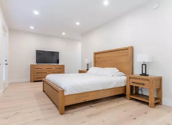 $3,299,000 | 70 Maquoit Drive, Freeport, ME 04032