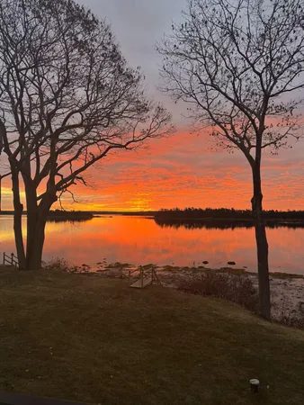 $3,299,000 | 70 Maquoit Drive, Freeport, ME 04032