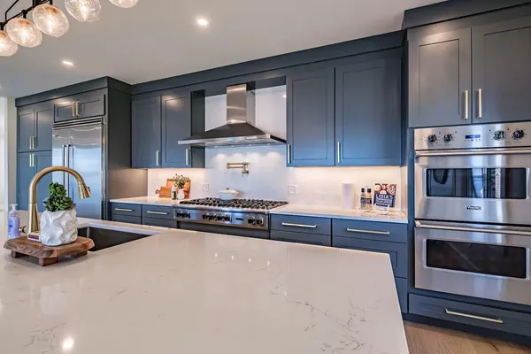 $3,299,000 | 70 Maquoit Drive, Freeport, ME 04032