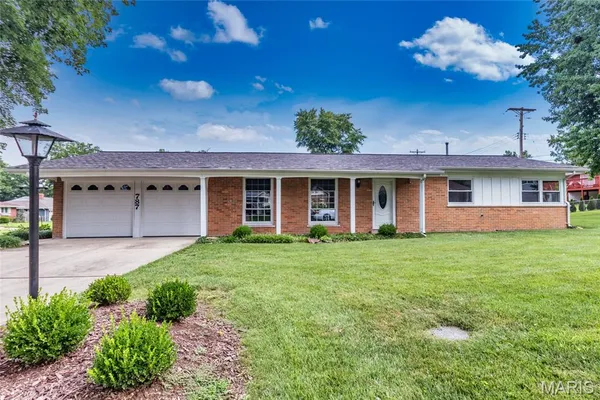 $245,000 | 787 Chevron Drive, St. Louis, MO 63125
